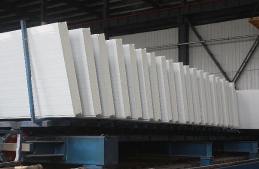 Vergelijking tussen PIR-sandwichpanelen en beton